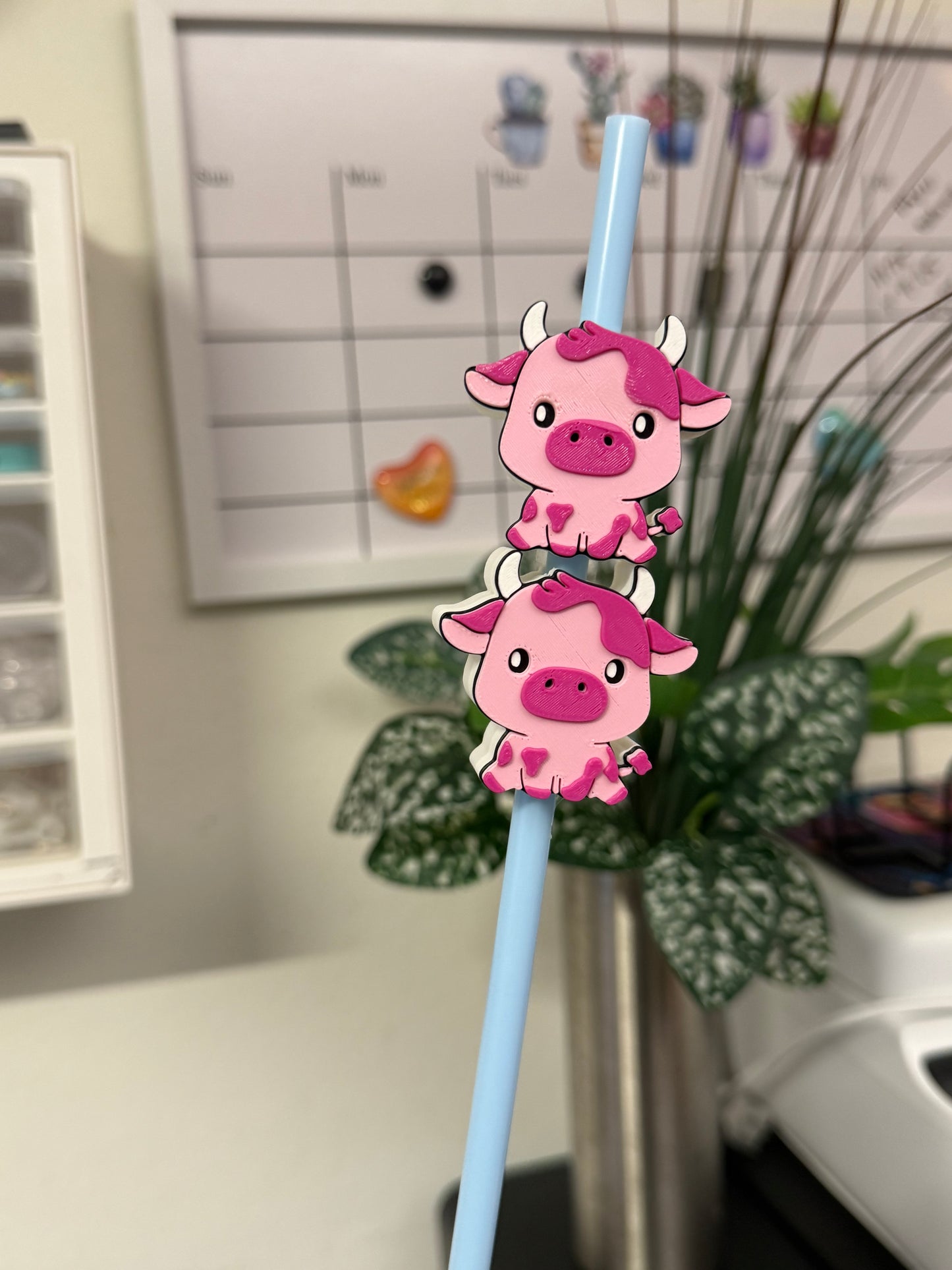 Vaquita rosa 3D straw topper!