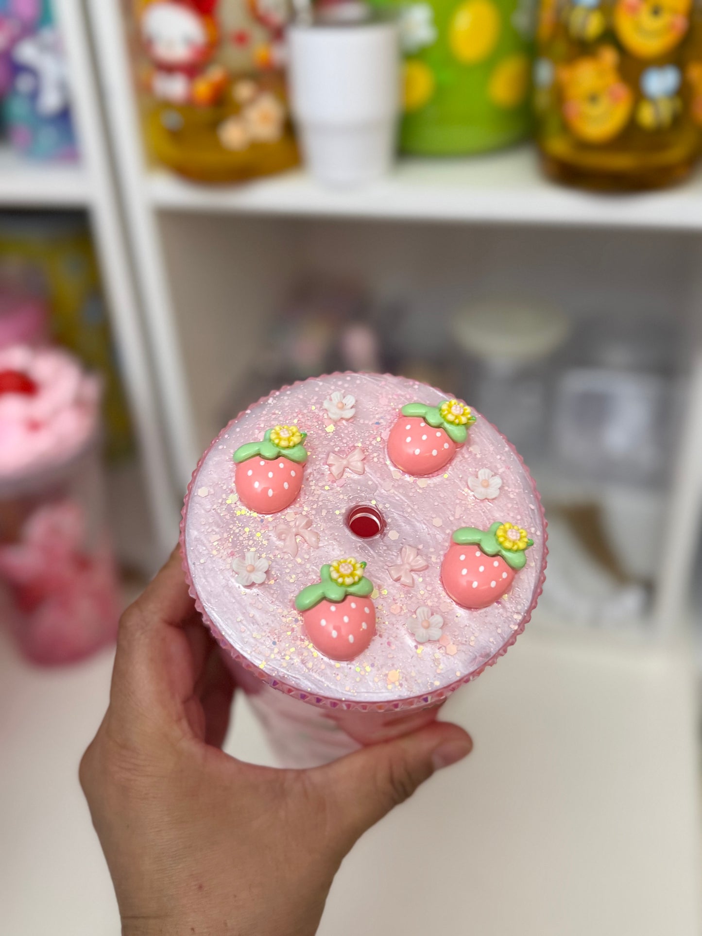 Strawberry snow globe tumbler 24oz.