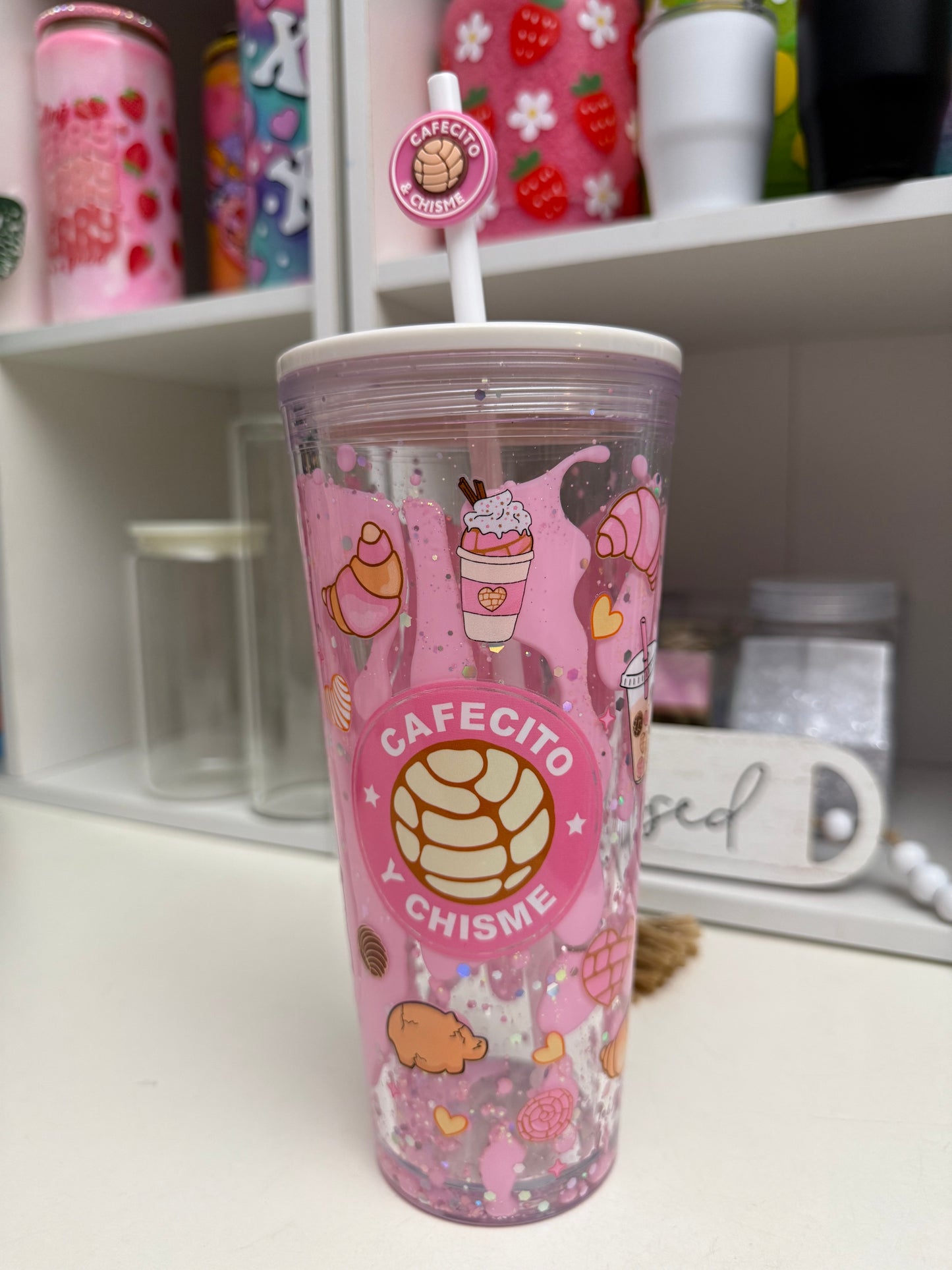 Cafecito y Chisme 24oz. Lava Tumbler