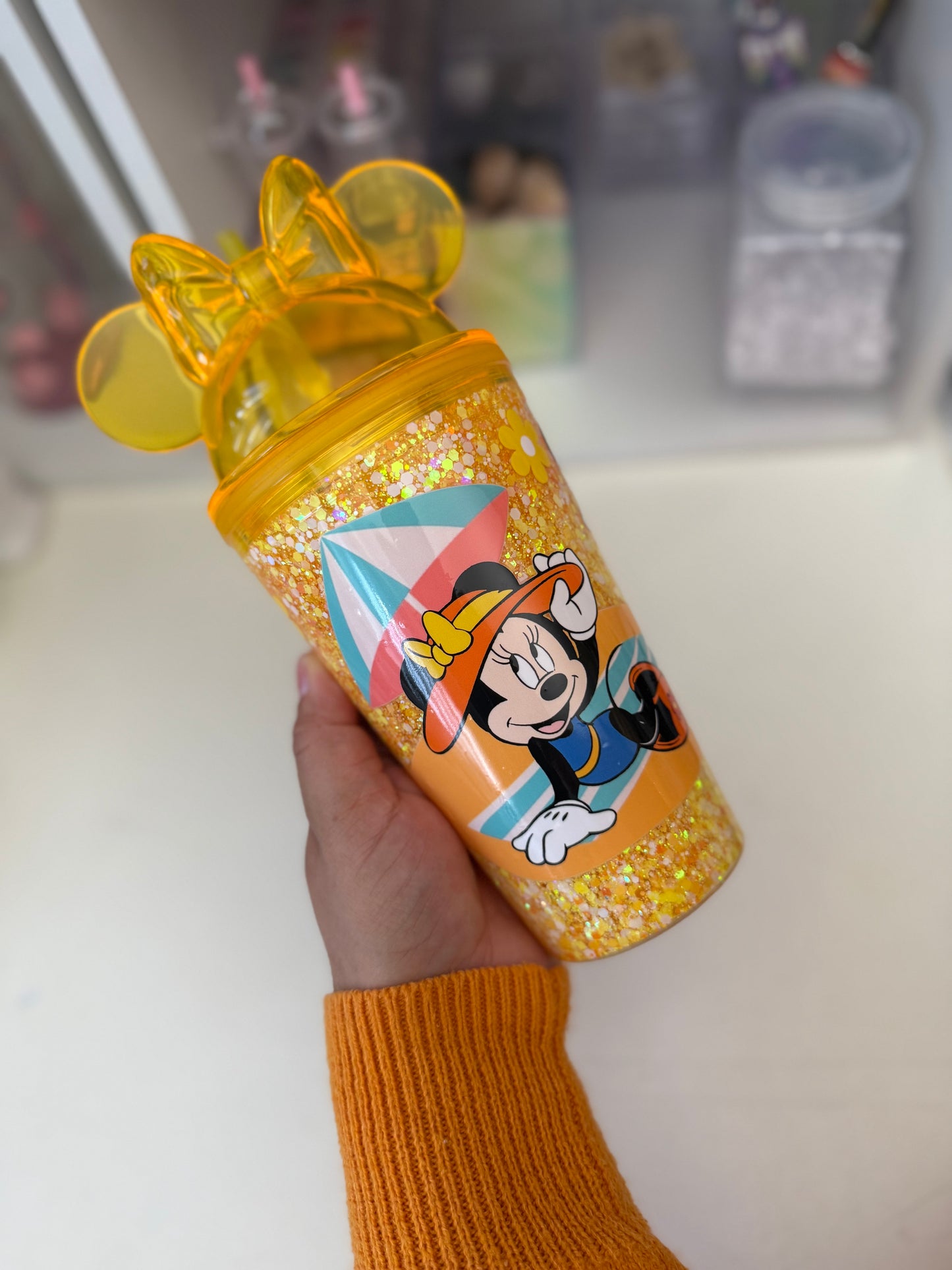 Minie snow globe tumbler